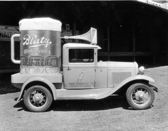 Bob's Icebox Repair - History - Refrigerated Beer Truck Photo